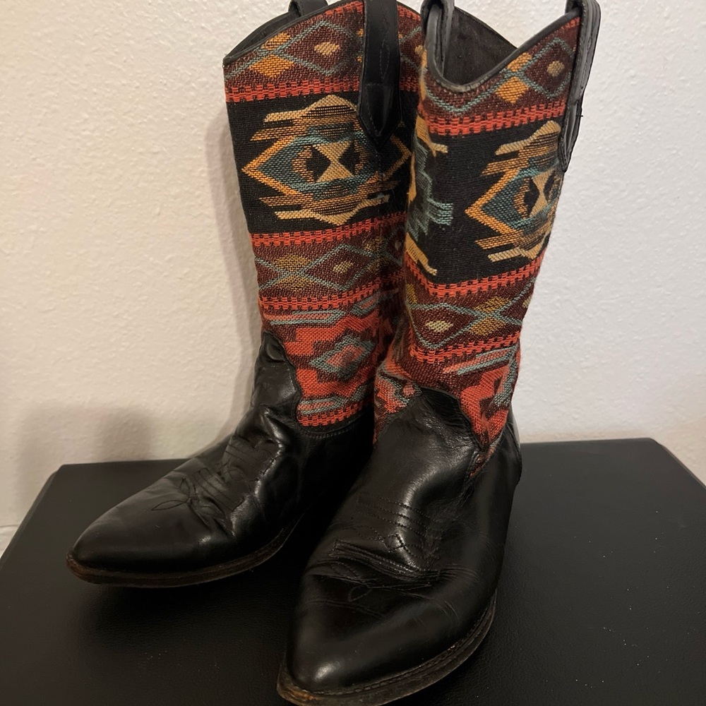 Seychelles Santa Fe Aztec pattern woven and black leather cowboy boots Size 7.5